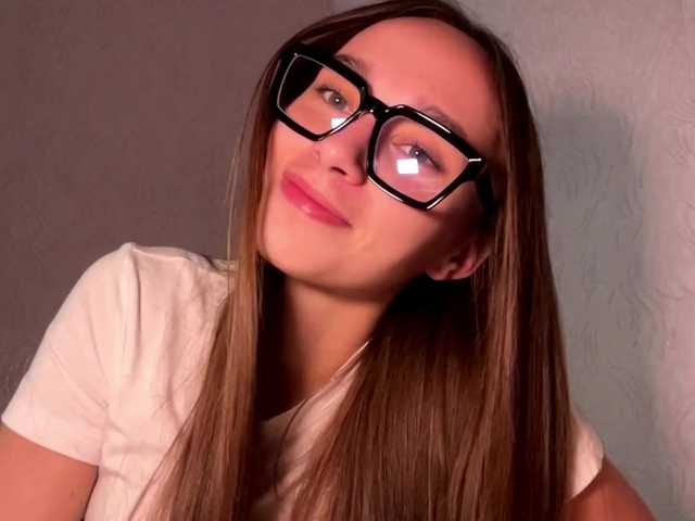 DaliaTronstad live cam on BongaCams