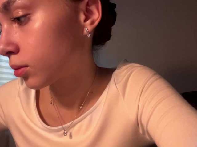 DaliaTronstad live cam on BongaCams