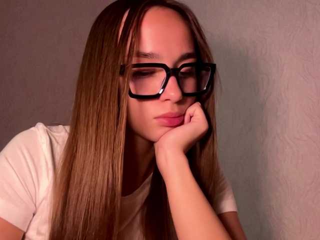 DaliaTronstad live cam on BongaCams