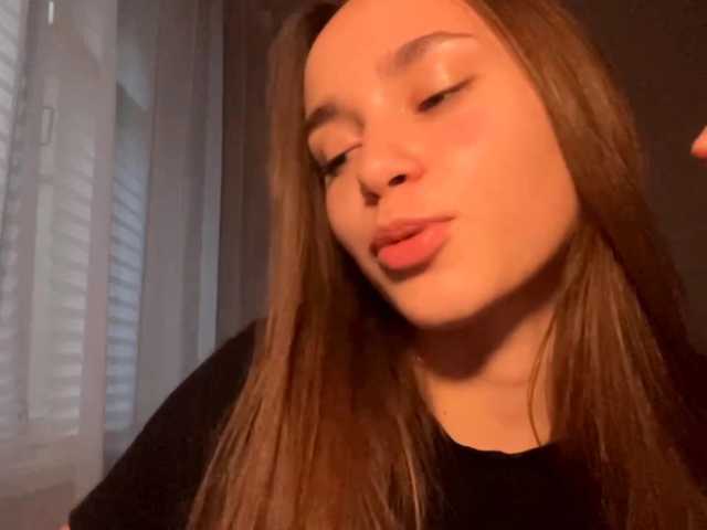 DaliaTronstad live cam on BongaCams