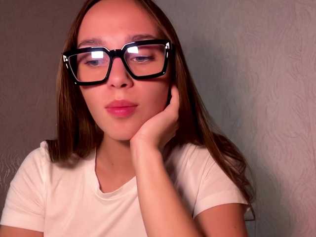 DaliaTronstad live cam on BongaCams
