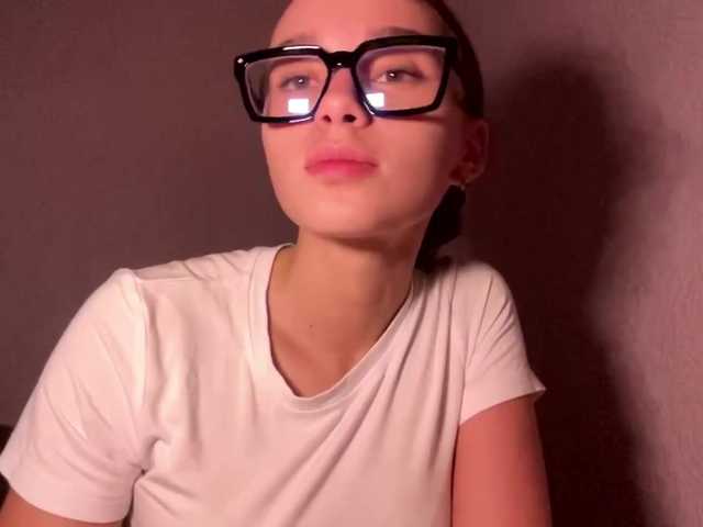 DaliaTronstad live cam on BongaCams