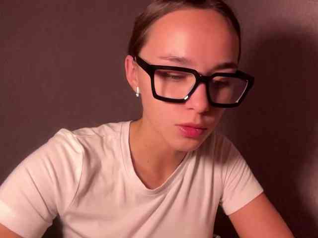 DaliaTronstad webcam