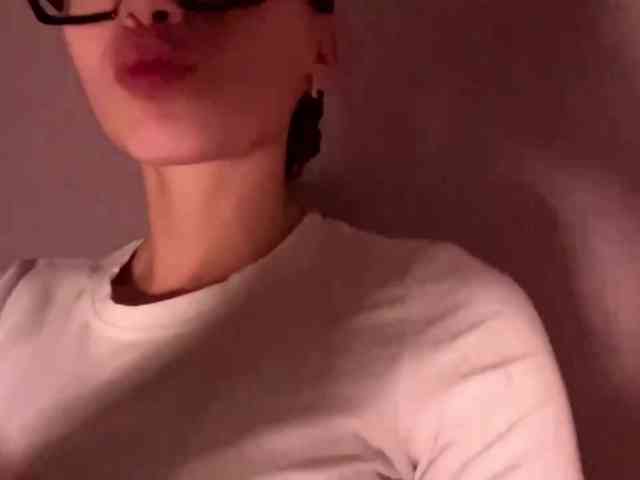 DaliaTronstad webcam