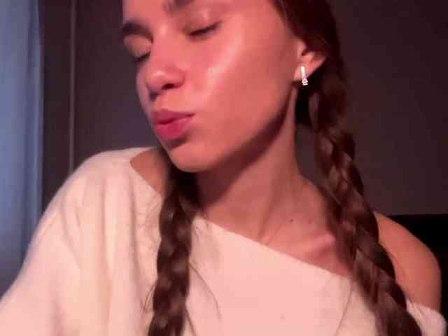 DaliaTronstad webcam
