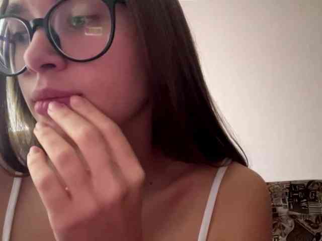 DaliaTronstad webcam
