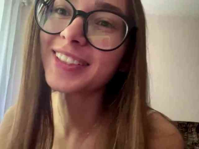 DaliaTronstad webcam