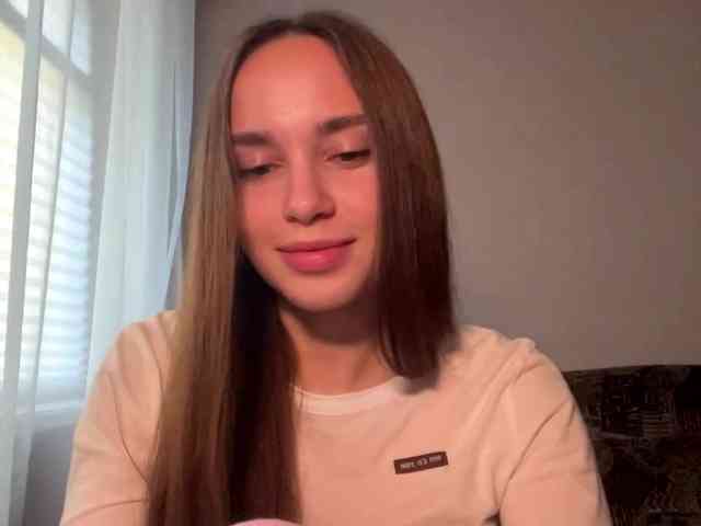 DaliaTronstad - Girl 
