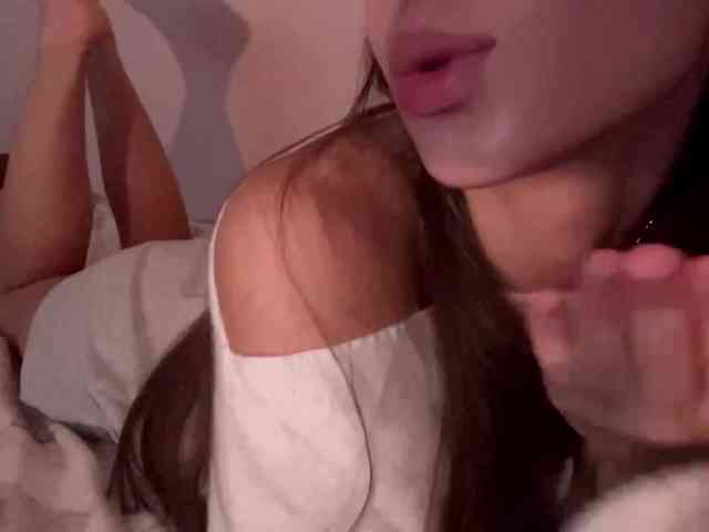 DaliaTronstad webcam