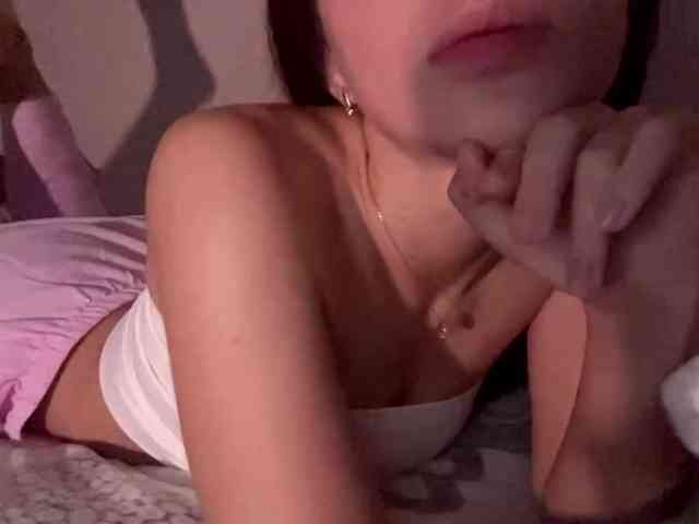 DaliaTronstad webcam