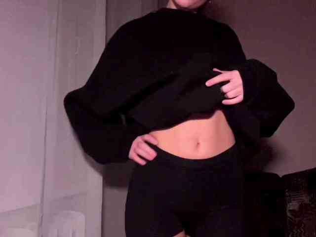 DaliaTronstad webcam