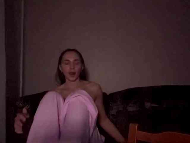 DaliaTronstad webcam