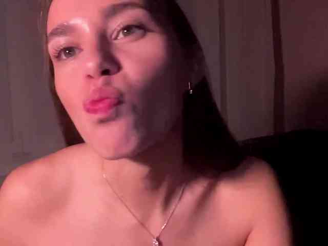 DaliaTronstad webcam