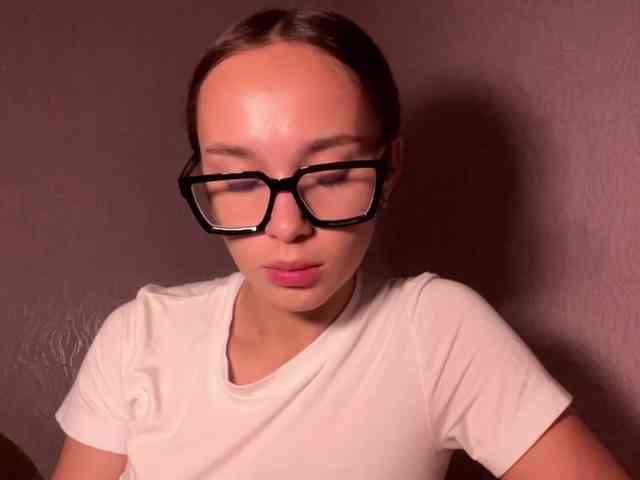 DaliaTronstad webcam