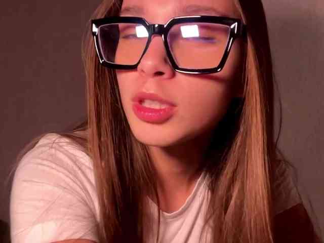 DaliaTronstad webcam