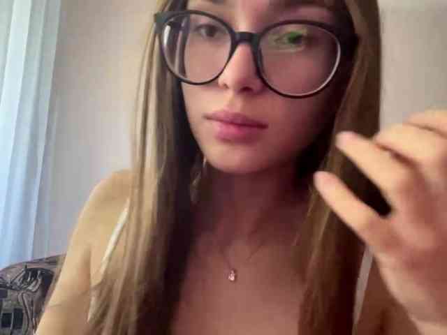 DaliaTronstad webcam
