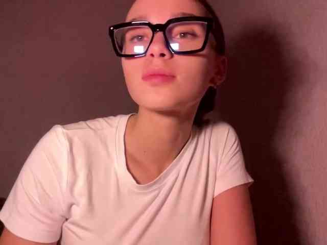 DaliaTronstad webcam