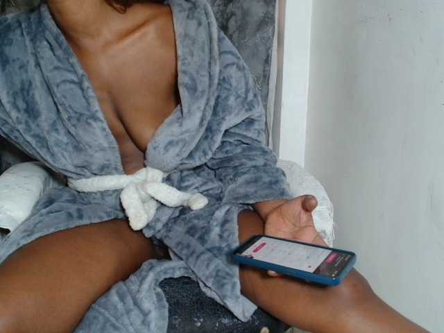 SExyNicole17
