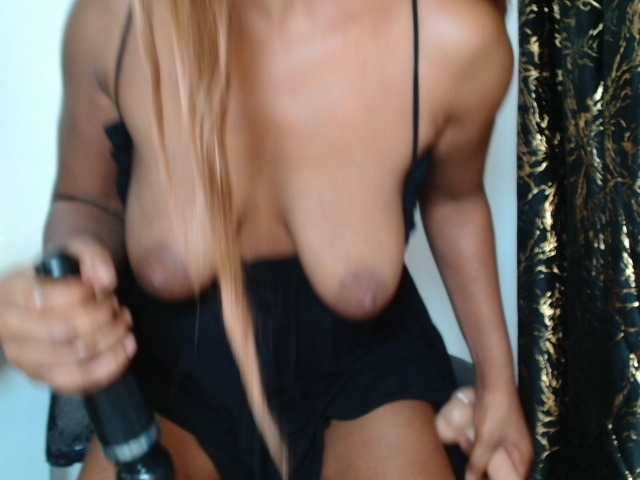 SExyNicole17