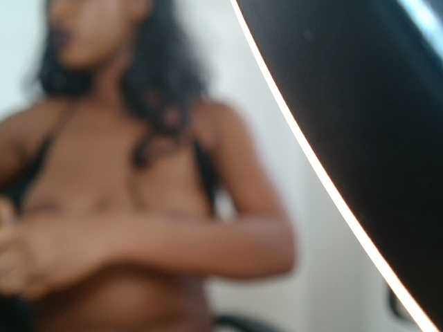 SExyNicole17 live cam on BongaCams