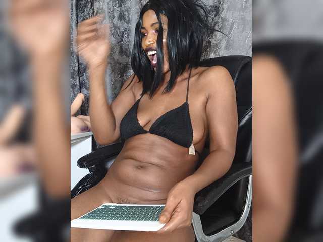 SExyNicole17 live cam on BongaCams