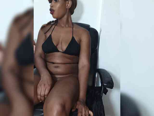 SExyNicole17