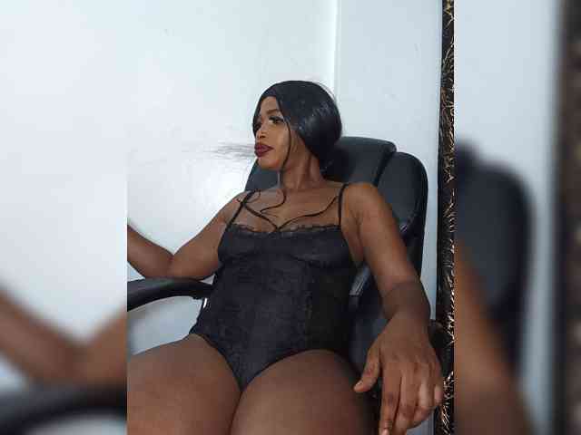 SExyNicole17