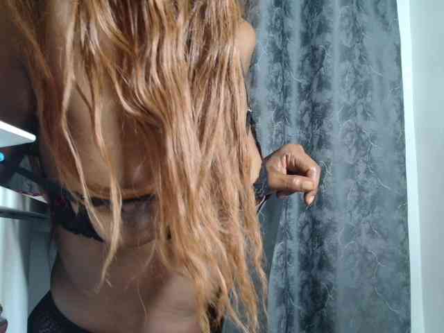 SExyNicole17