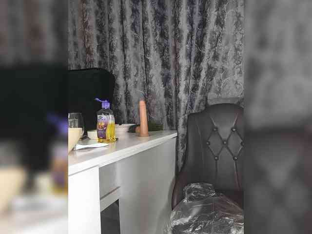 Model: SExyNicole17