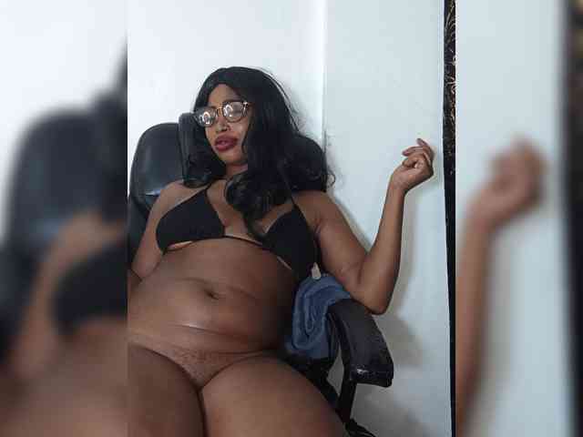 SExyNicole17