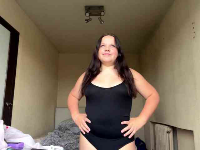 Perrykuypers's cam show statistics and live stream