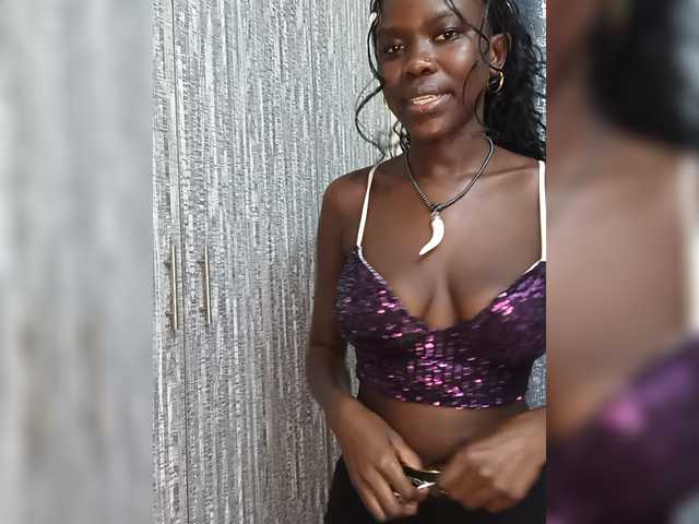 Keysha117 live cam on BongaCams