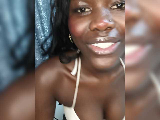 Keysha117 live cam on BongaCams