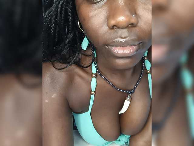 Keysha117 live cam on BongaCams