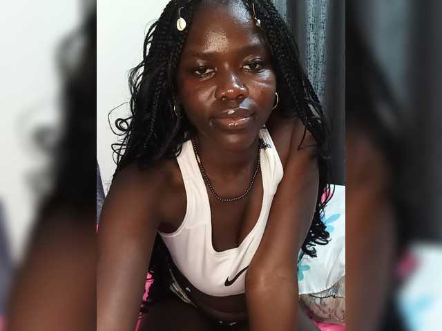 Keysha117 live cam on BongaCams