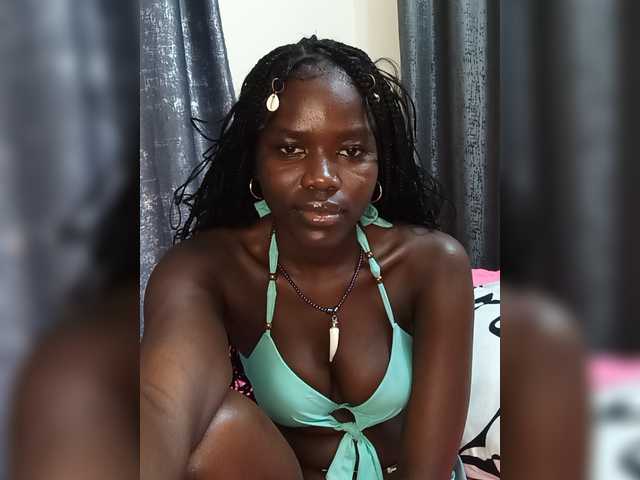 Keysha117 live cam on BongaCams