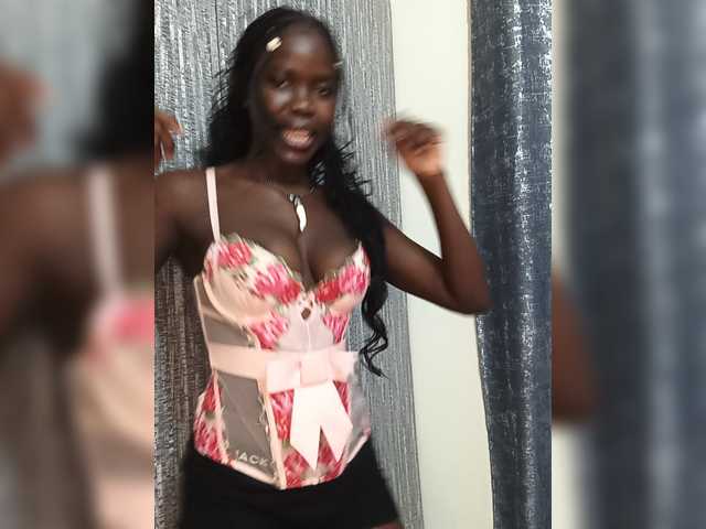 Keysha117 live cam on BongaCams