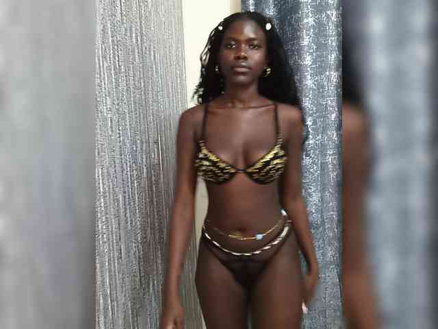 Model: Keysha117