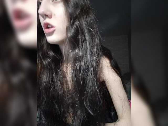AlishaFomalgaut live cam on BongaCams