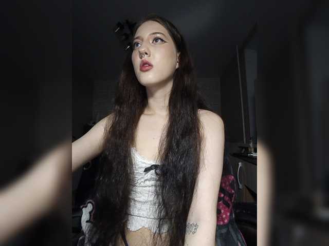 AlishaFomalgaut live cam on BongaCams