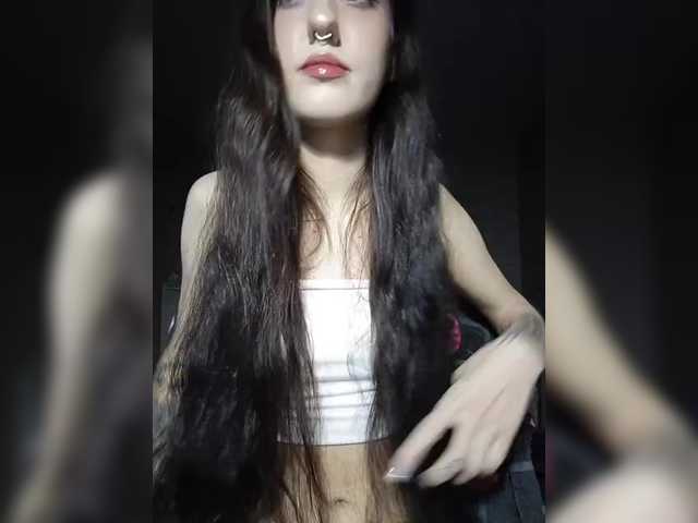 AlishaFomalgaut live cam on BongaCams