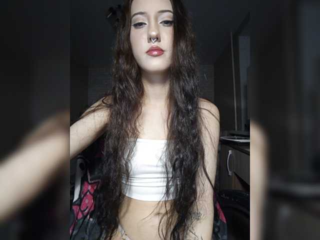 AlishaFomalgaut live cam on BongaCams