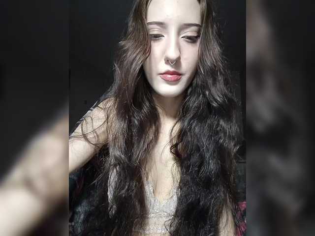 AlishaFomalgaut live cam on BongaCams