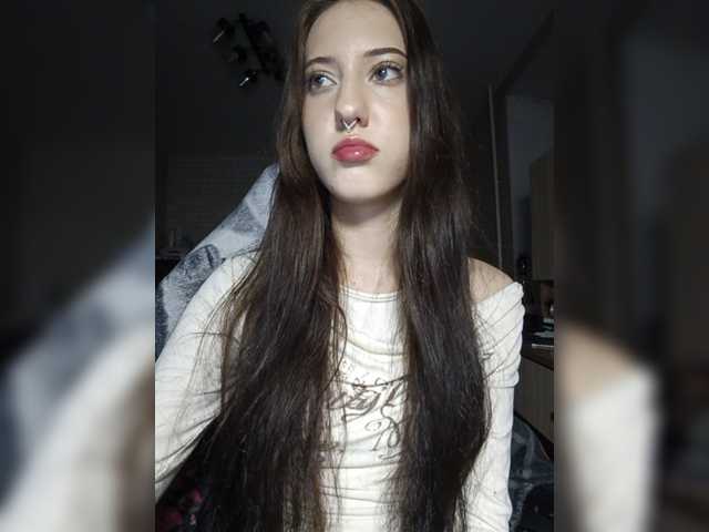 AlishaFomalgaut live cam on BongaCams