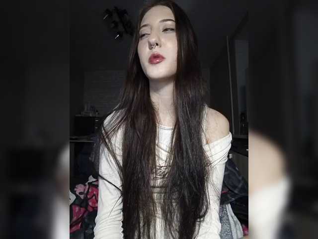 AlishaFomalgaut live cam on BongaCams