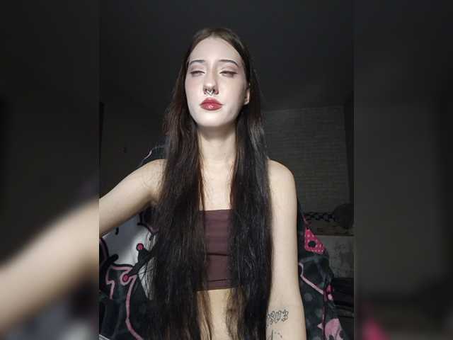 AlishaFomalgaut live cam on BongaCams