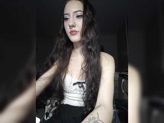 AlishaFomalgaut live cam on BongaCams