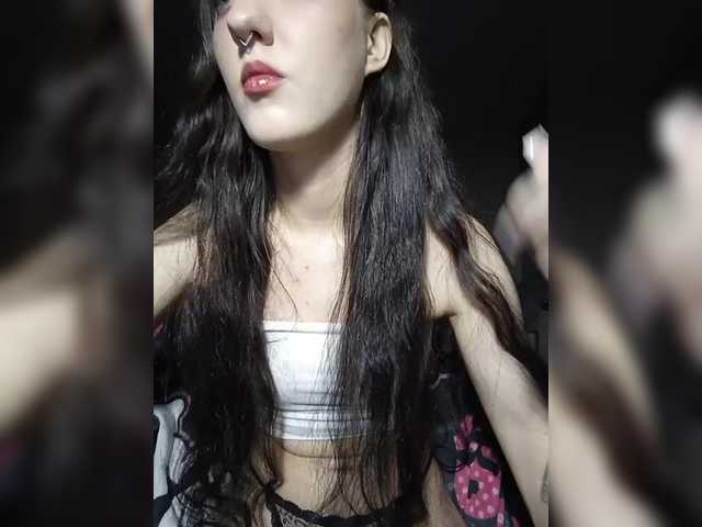 AlishaFomalgaut live cam on BongaCams