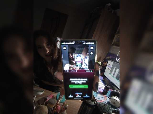 AlishaFomalgaut live cam on BongaCams