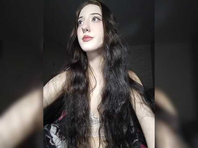 AlishaFomalgaut live cam on BongaCams